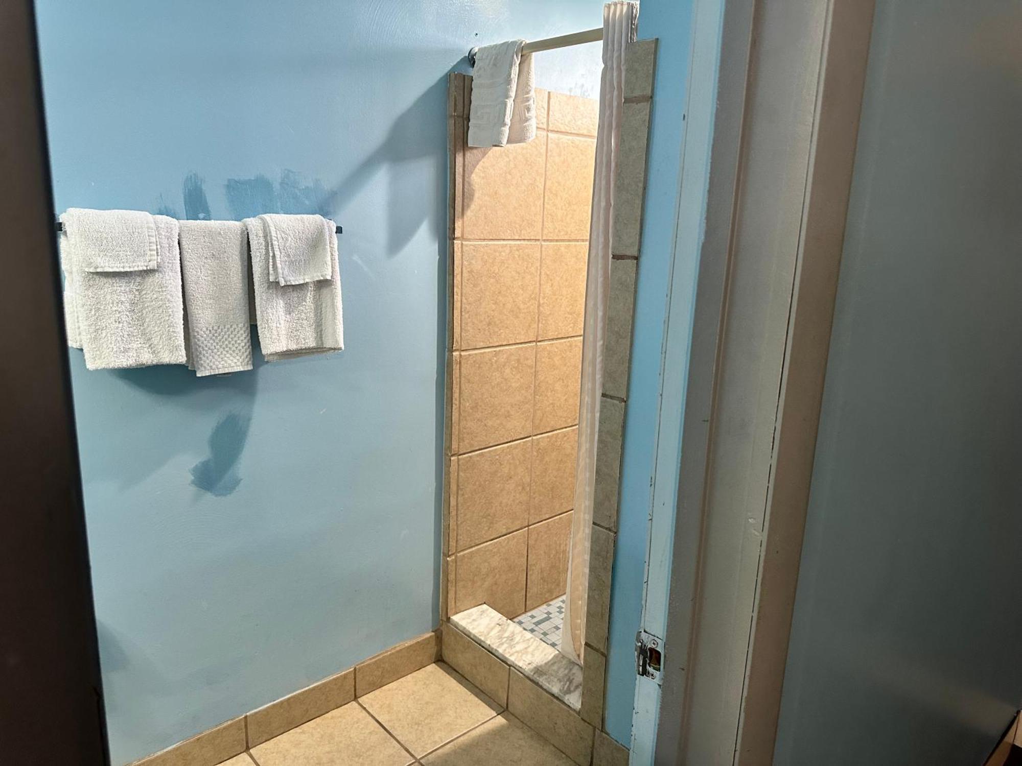 Westgate Manor Motel Austintown & Youngstown Ohio Экстерьер фото